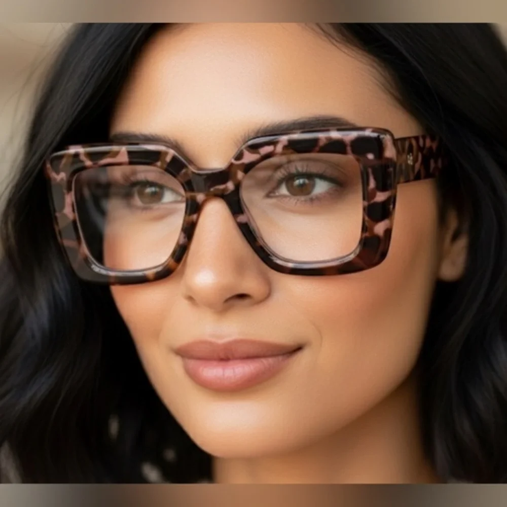 ✨NEW Pink Accents Leopard Print Square Frame Glasses